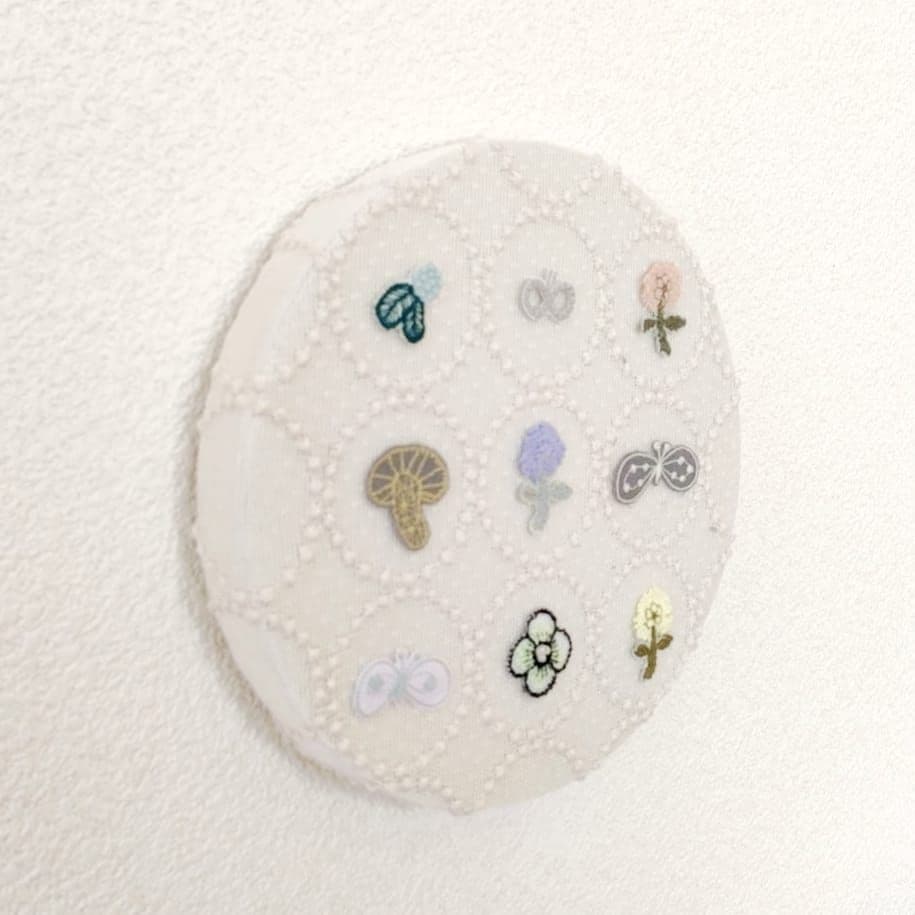 丸型　ファブリックパネル　ミナペルホネン　タンバリン　北欧　プレゼント　壁掛け