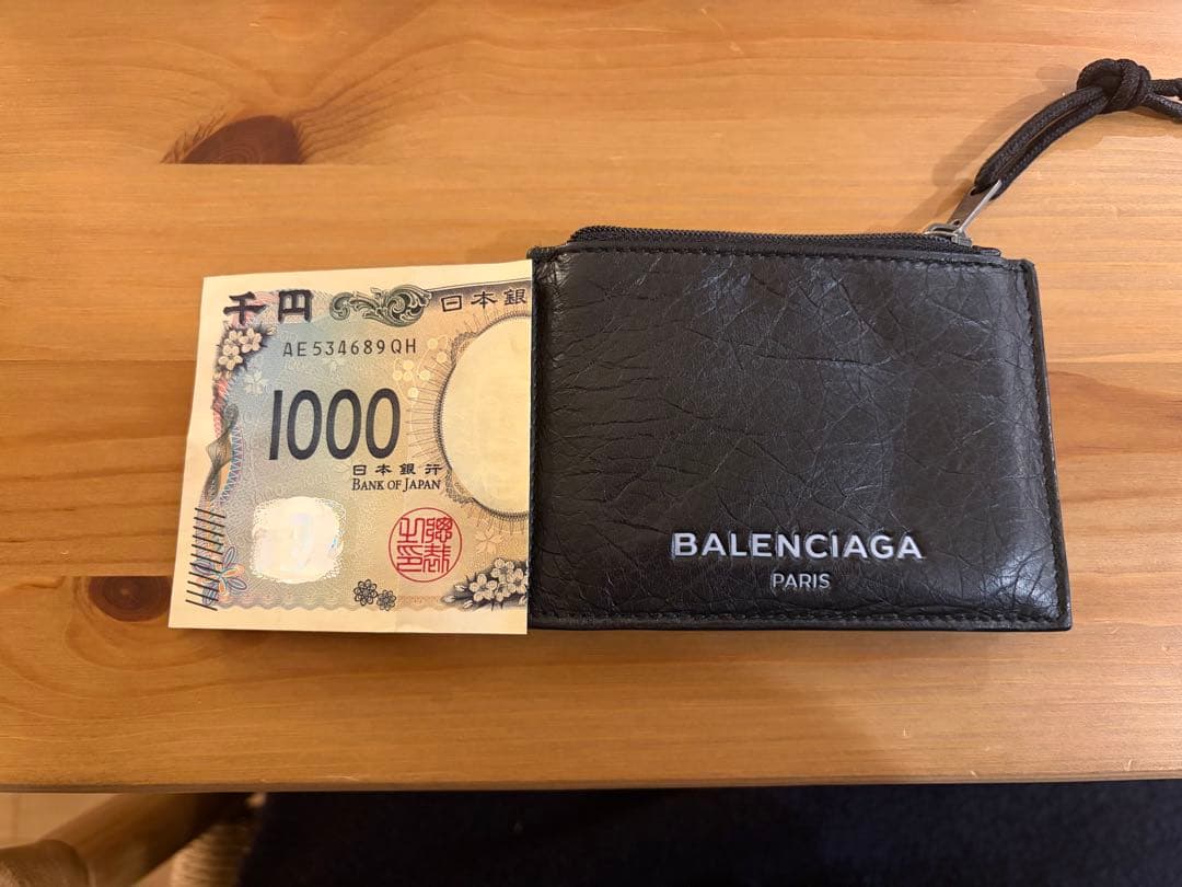 BALENCIAGA ニつ折り財布 黒 レザー