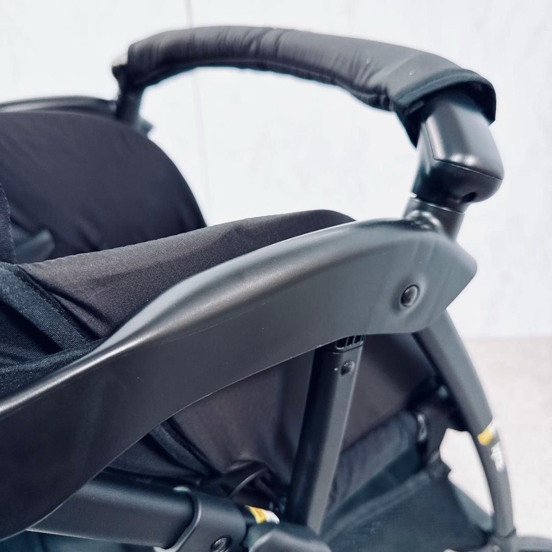 極美品！　Aprica アップリカ マジカルエアー フリー ベージュ