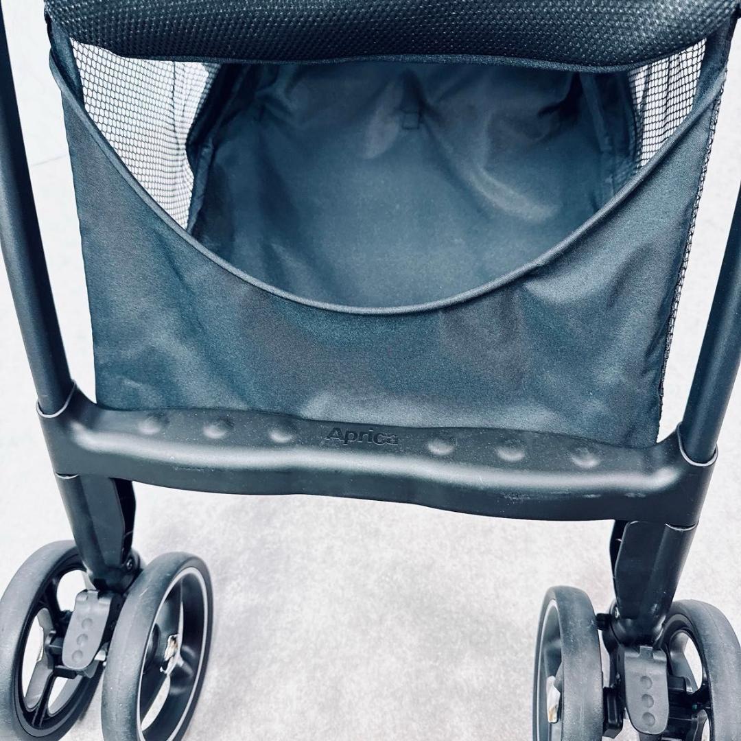 極美品！　Aprica アップリカ マジカルエアー フリー ベージュ