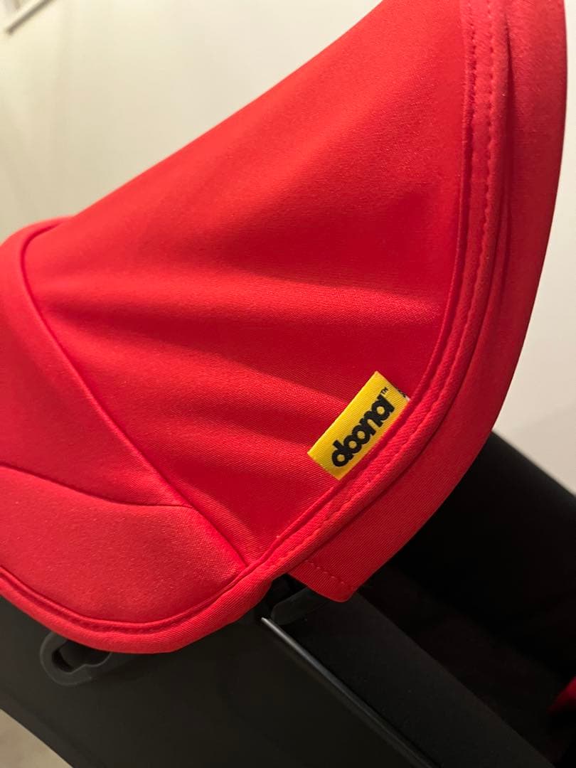 【美品】doona+ ドゥーナ　ベビーカー　チャイルドシート　サンシェードレッド