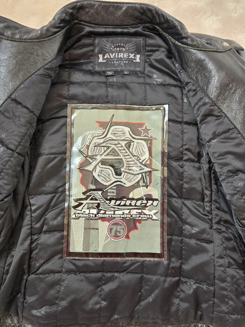 美品 AVIREX アヴィレックス バラ刺繍 黒 レザー ライダースジャケット
