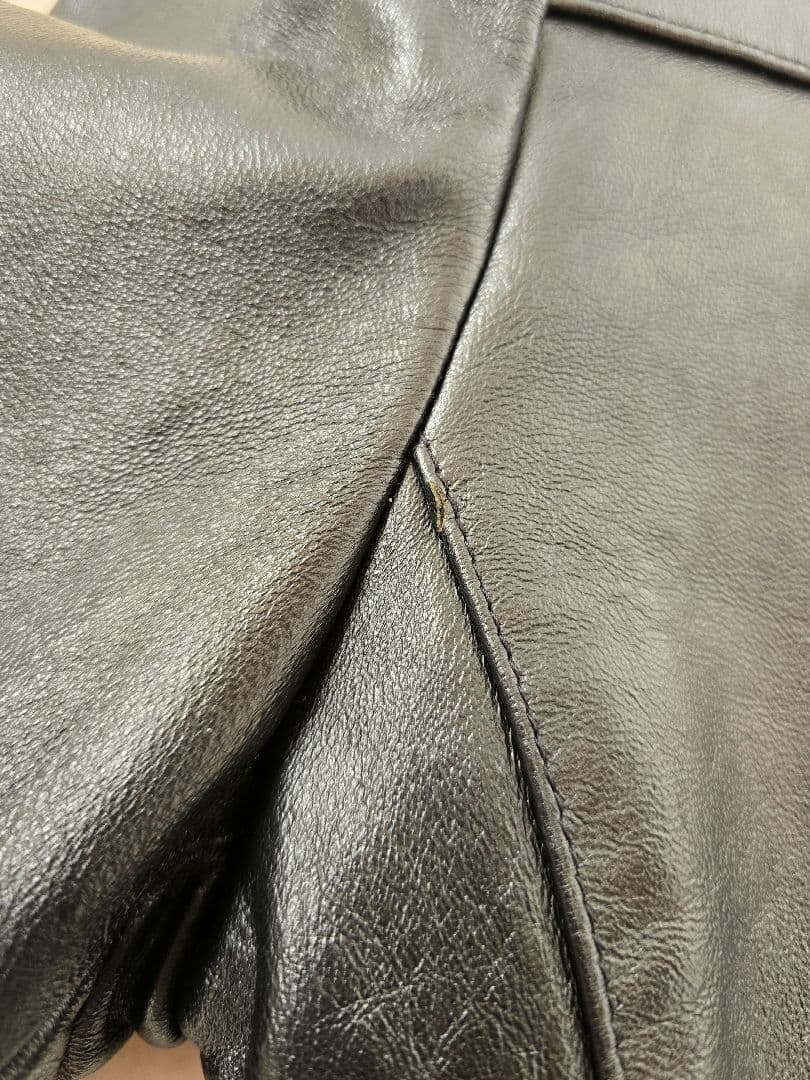 美品 AVIREX アヴィレックス バラ刺繍 黒 レザー ライダースジャケット