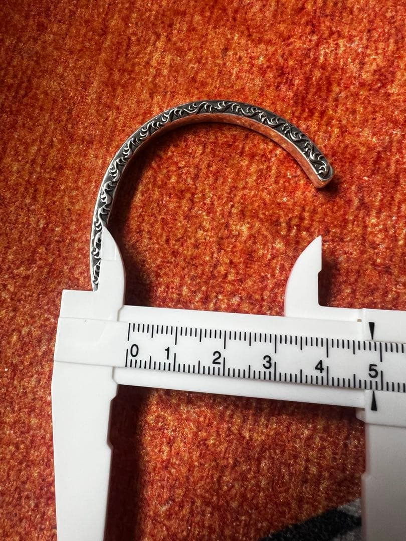 アリゾナフリーダム　唐草　バングル　希少　シルバー