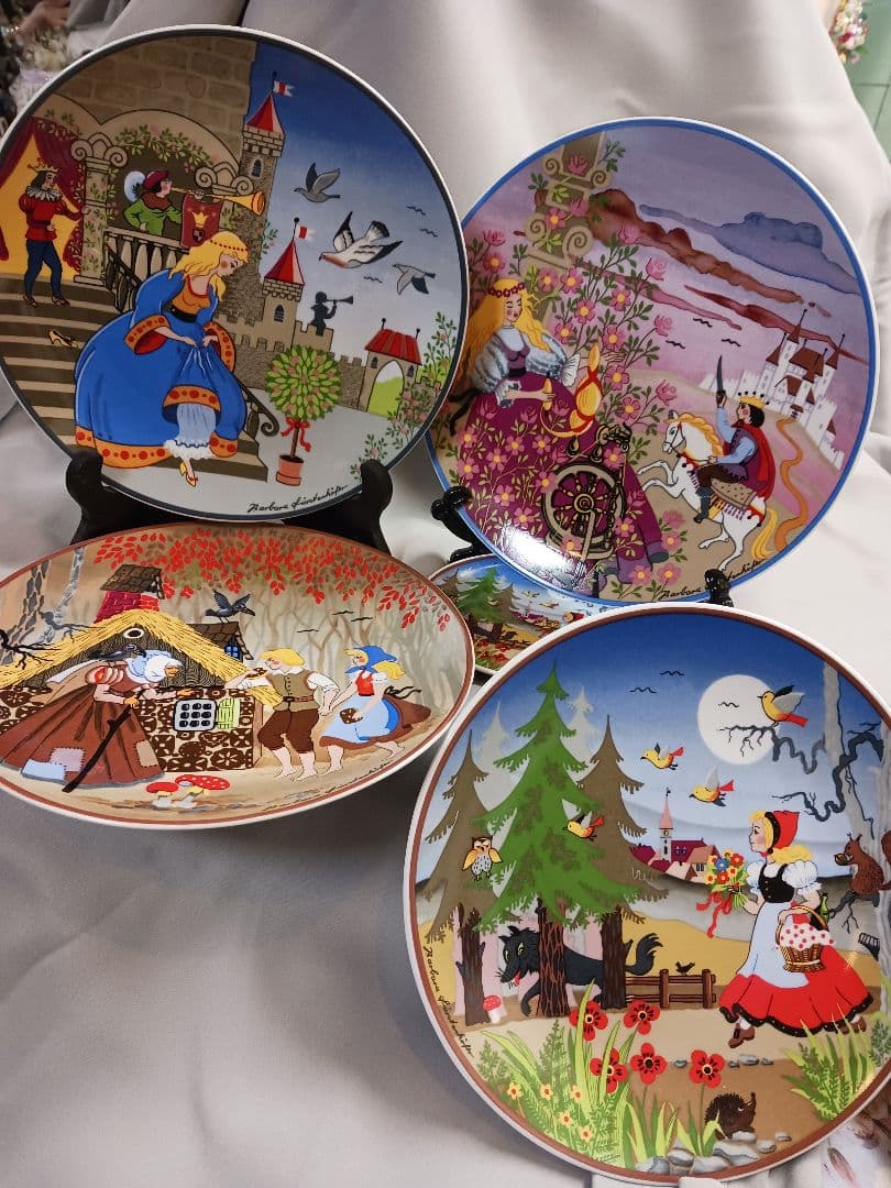 ✨ドイツ製グリム童話絵皿 　４枚　豆皿1枚プレゼント✨