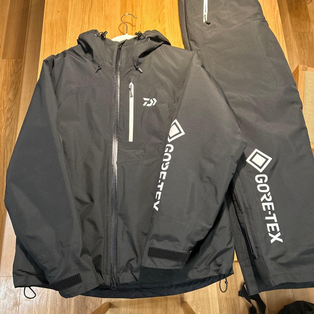 た*ー様 ダイワ 防寒着　GORE-TEXウェア　上下セット
