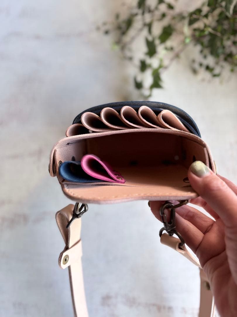 ヌメ革ナチュラル、手染めネイビー、大容量シザーケース