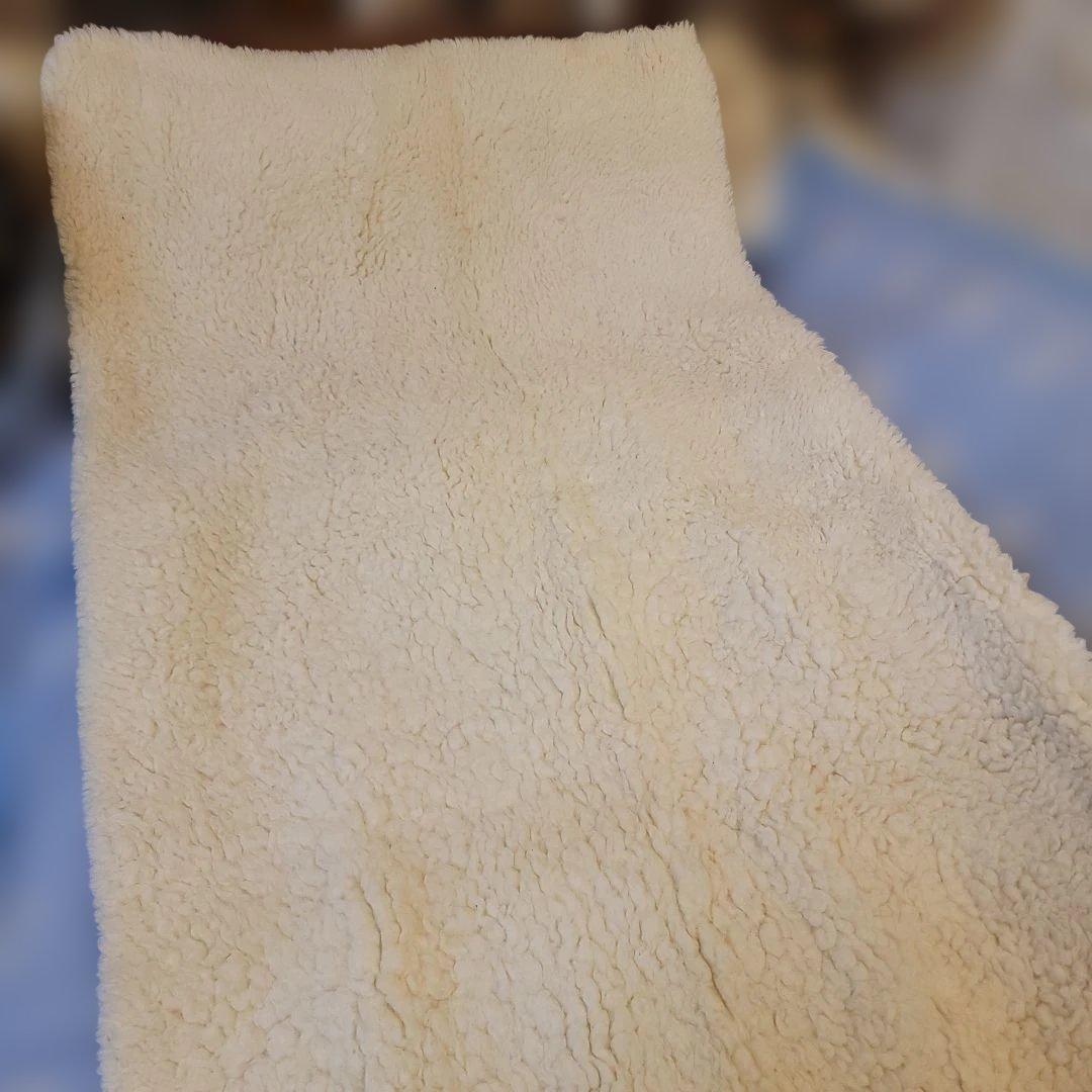 ニュージーランド製　ムートンシーツ　ムートン敷きパット　羊毛100％　使用品