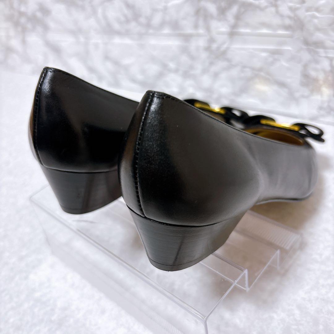 ⭐美品⭐フェラガモ パンプス ヴァラリボン 黒 ヒール 6 23㎝