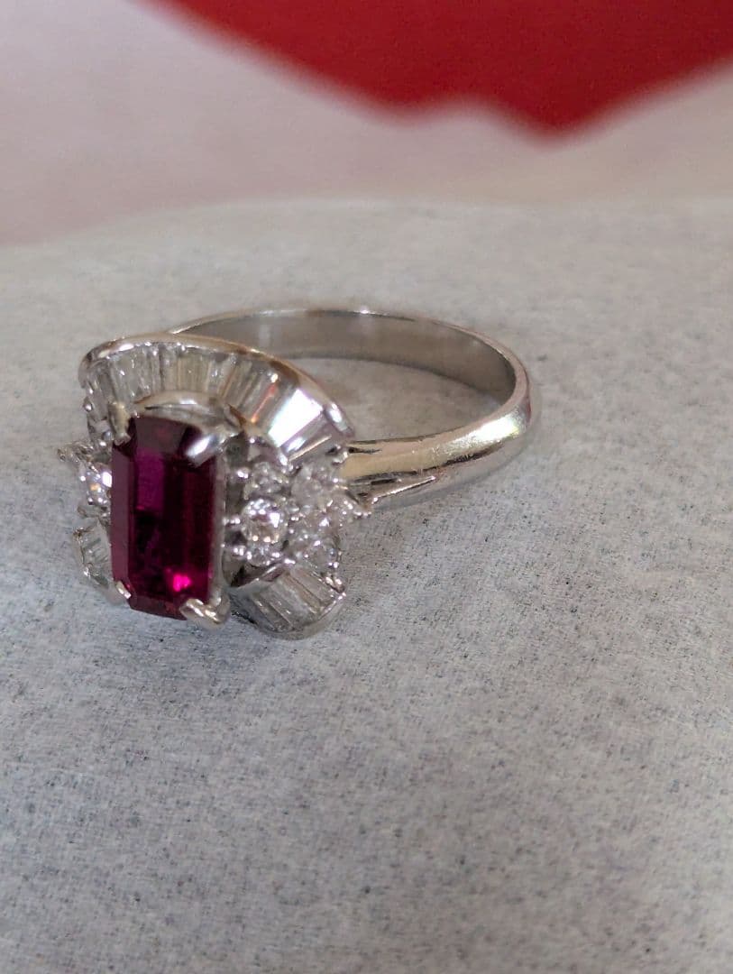 退院セール‼️バレンタイン値引き！ルビーの指輪1.35カラット写真も差替え