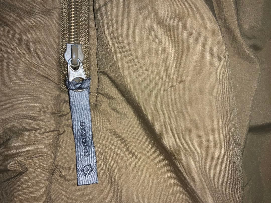 米軍実物Beyond PCU Level7 プリマロフトベスト coyote S