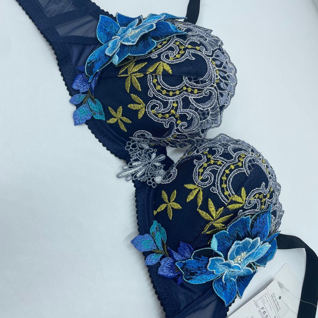 サルート p-up 43G エジプトの国花ロータス　F65-M