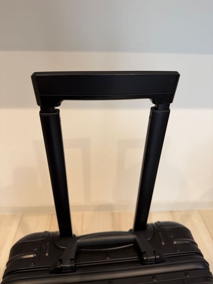 リモワ オリジナルキャビン S ブラック31L