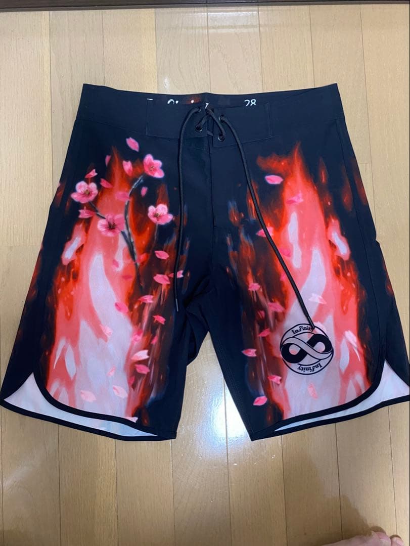 Infinity インフィニティ　サーフパンツ28インチ　新品