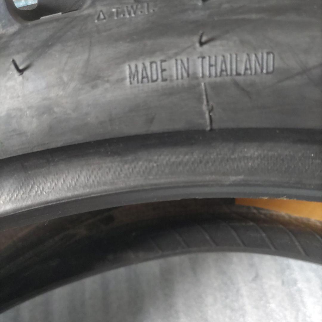 バイク　　タイヤ 150/70B18