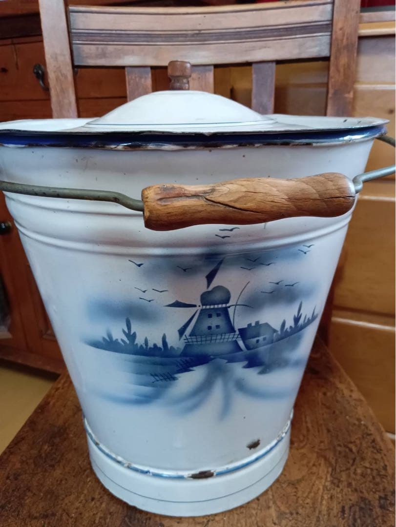 イギリスアンティーク　風車柄バケツヴィンテージホーロー
