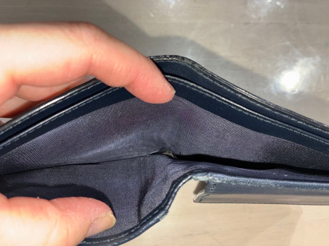 ★GUCCI ネイビー　二つ折り財布　グッチ