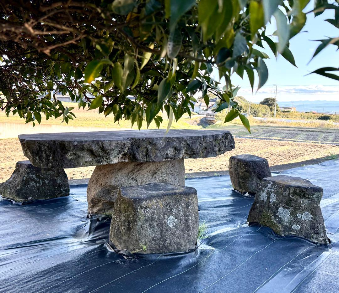 鳥海石のテーブルオブジェ