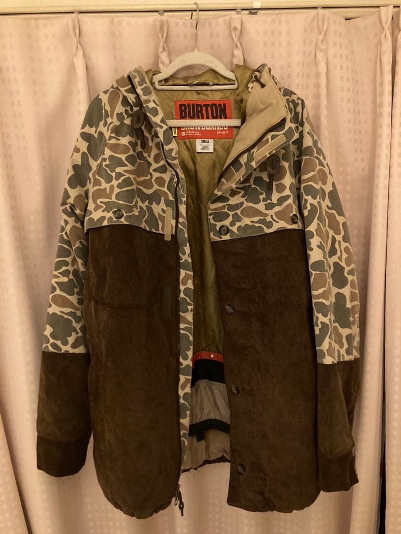 Burton バートン✴︎上下セット✴︎スノーボードウェア　✴︎カモフラ迷彩