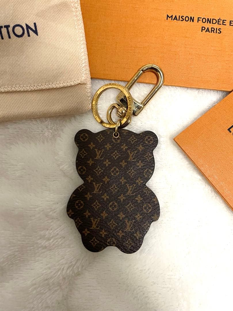 ルイヴィトン　キーリング　キーホルダー　パンダ