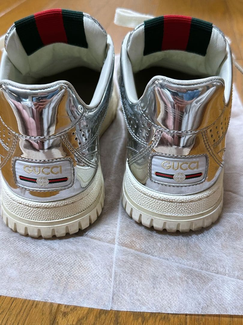 GUCCI スニーカー シルバー メタリック