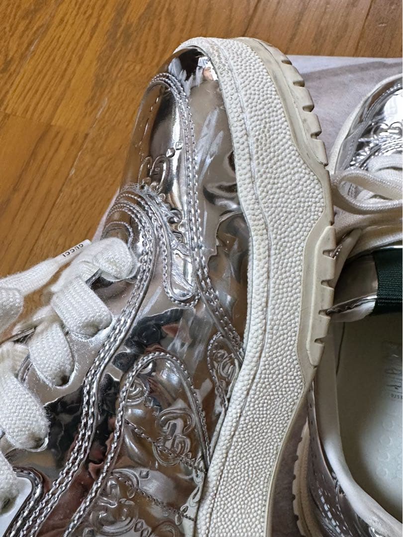 GUCCI スニーカー シルバー メタリック
