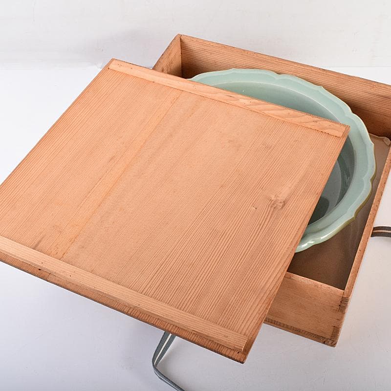 茶道具　京焼　初代宮永東山作　青磁八稜式瑞雲文　水盤　共箱　D　R7858B