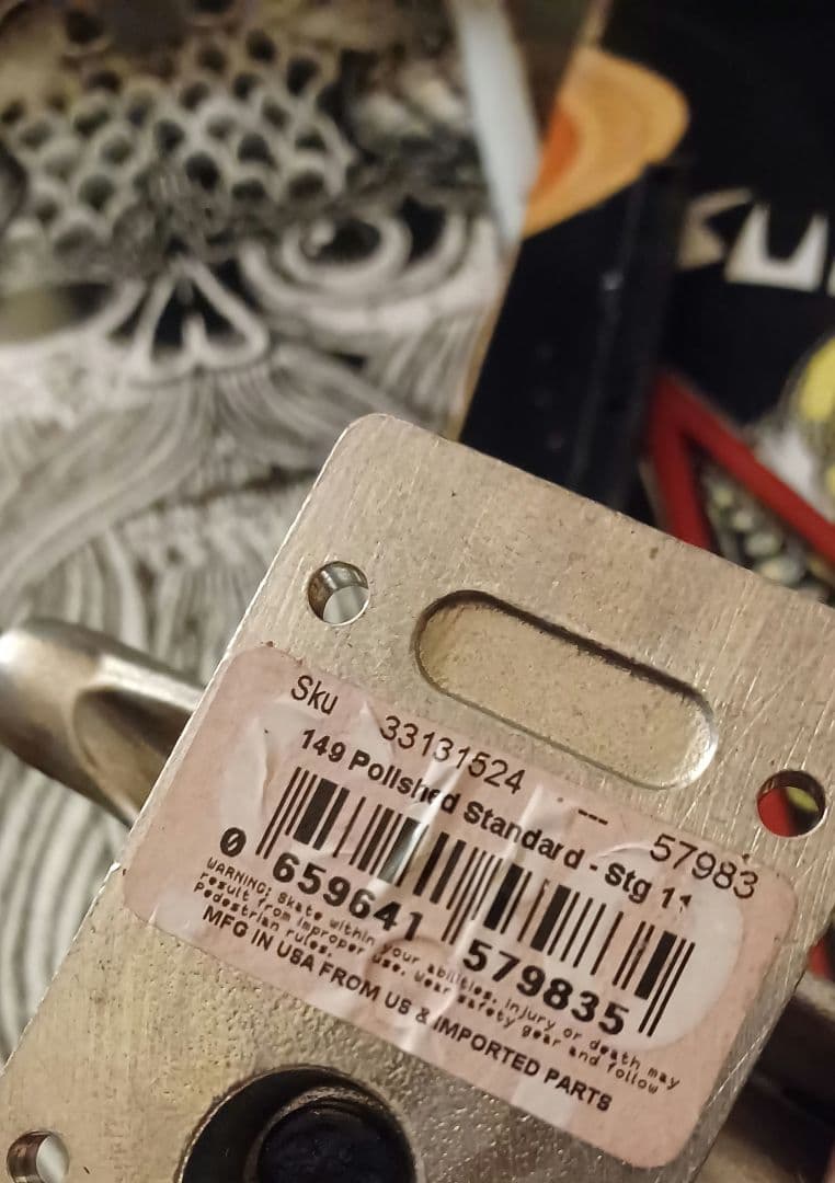 スーサイダルテンデンシーズ　スケートボード　コンプリート　dogtown