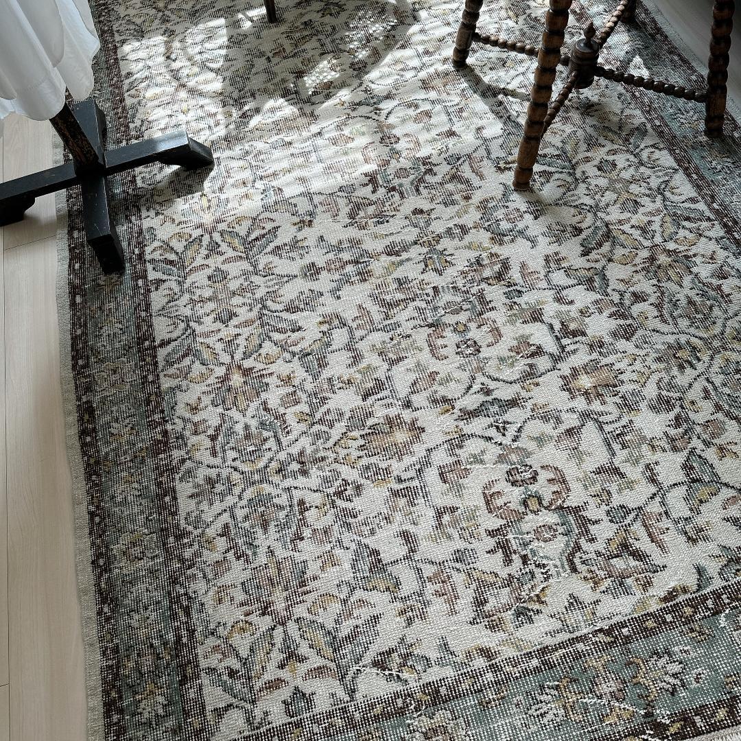 トルコヴィンテージラグ A52 大判 クリーム ベージュ セージグリーン