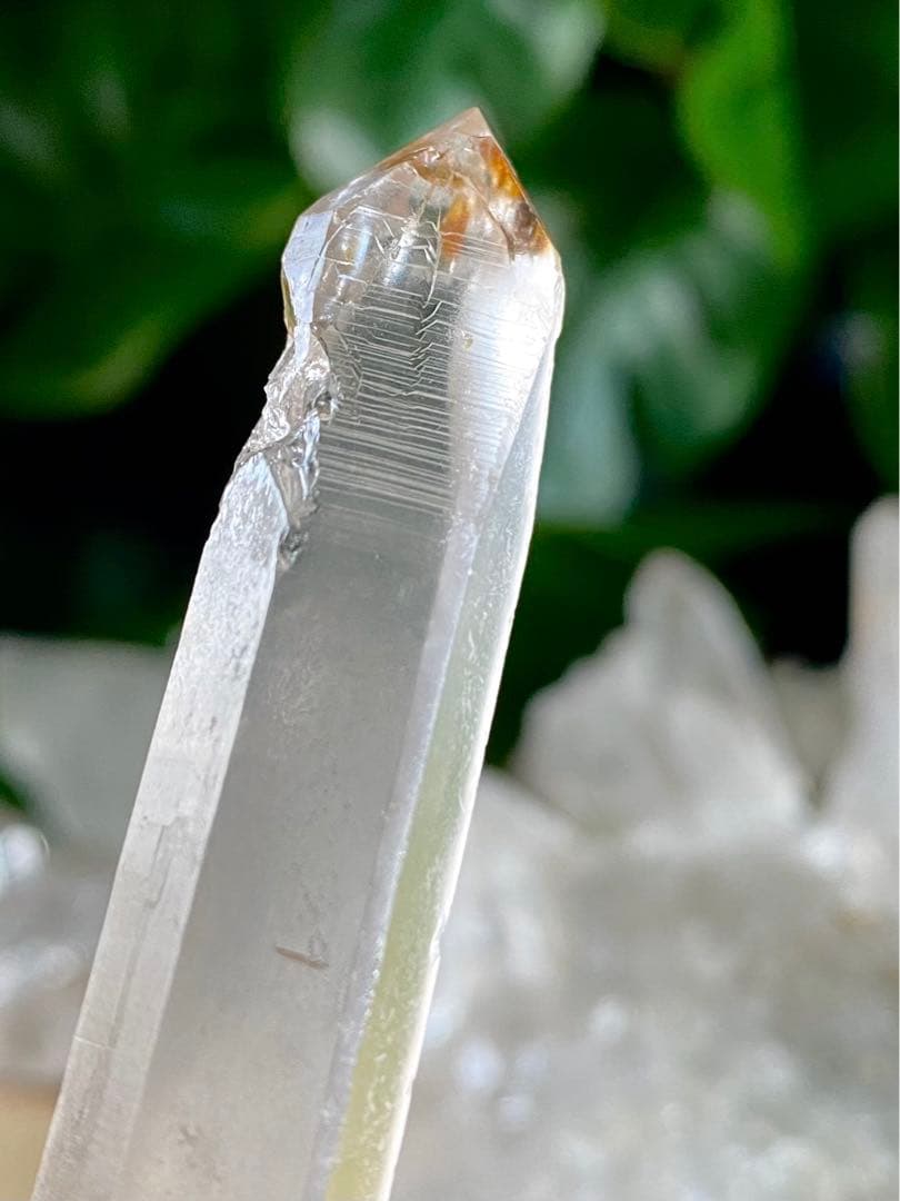 ライトニングレムリアン　レーザーレムリアン　ライトニングクォーツ　天然石　雷水晶