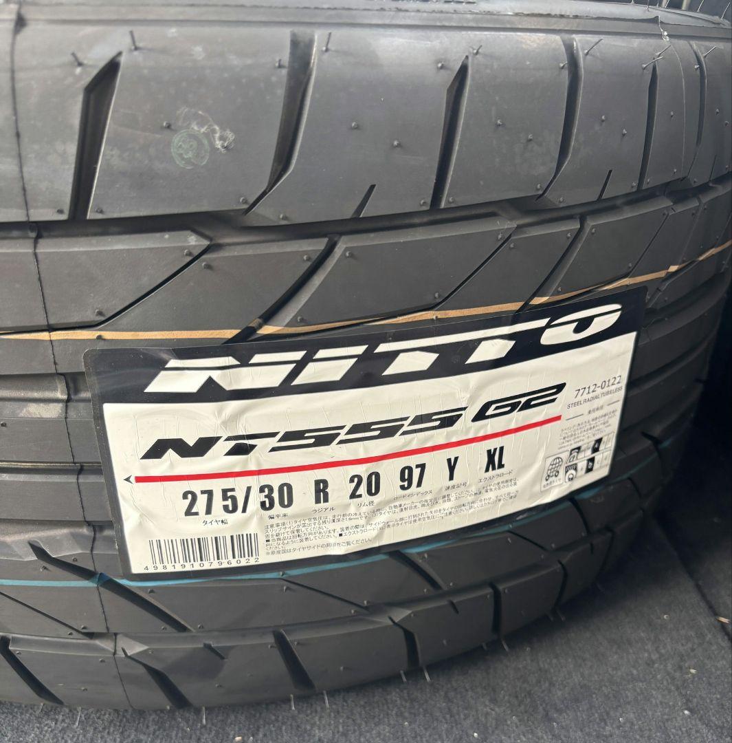 NITTO NT555 G2 サマータイヤ 275/30 R20　2本のみ！