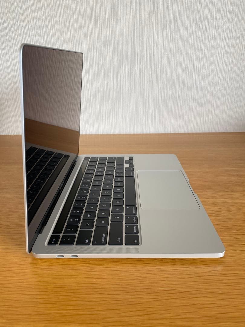 13インチMacBook Pro 2020 高性能　美品　MacBook本体