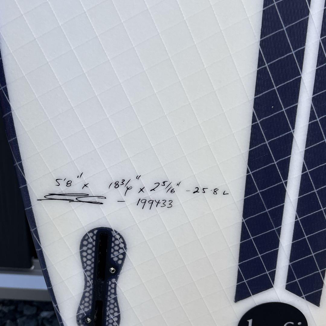 美品 HYFI JS MONSTA BOX 5’8 ショートボード EPS