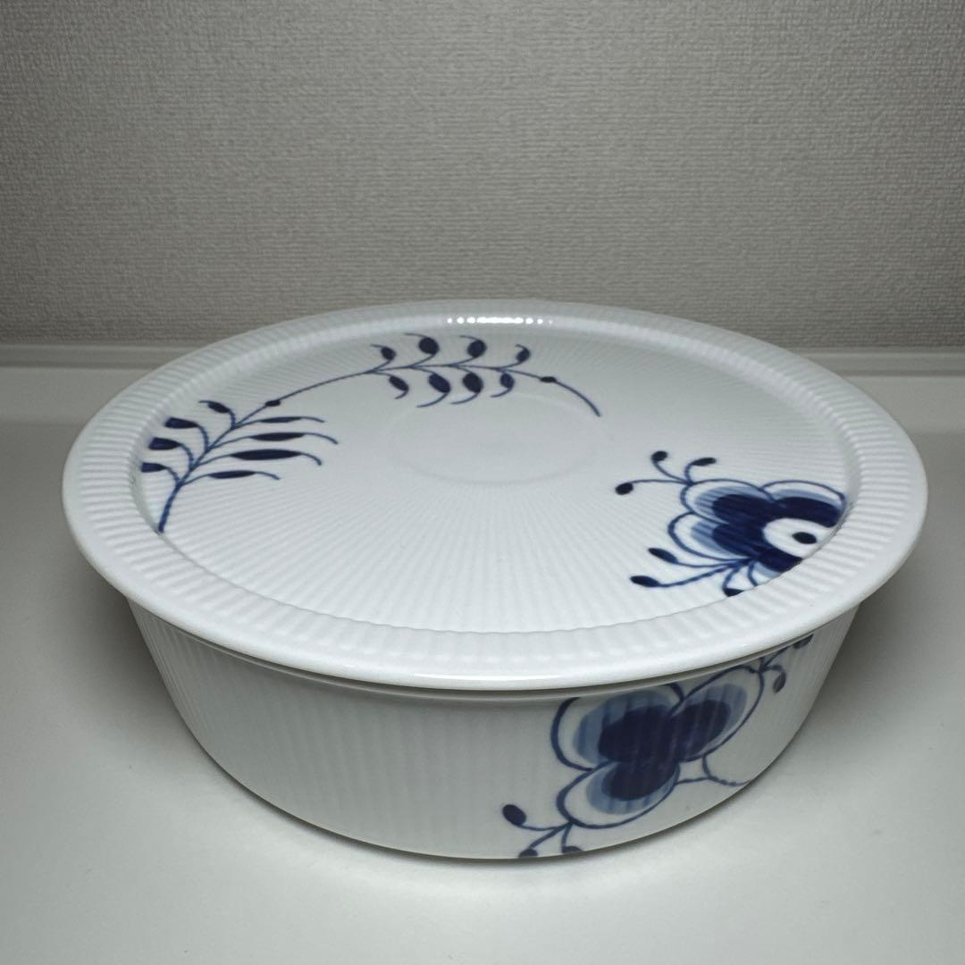 新品✨ロイヤルコペンハーゲン ブルーフルーテッドメガ オーブン 21.5cm Ｌ