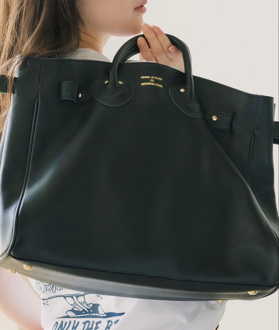 『美品』YOUNG&OLSENエンボスレザーベルテッドトートバッグ