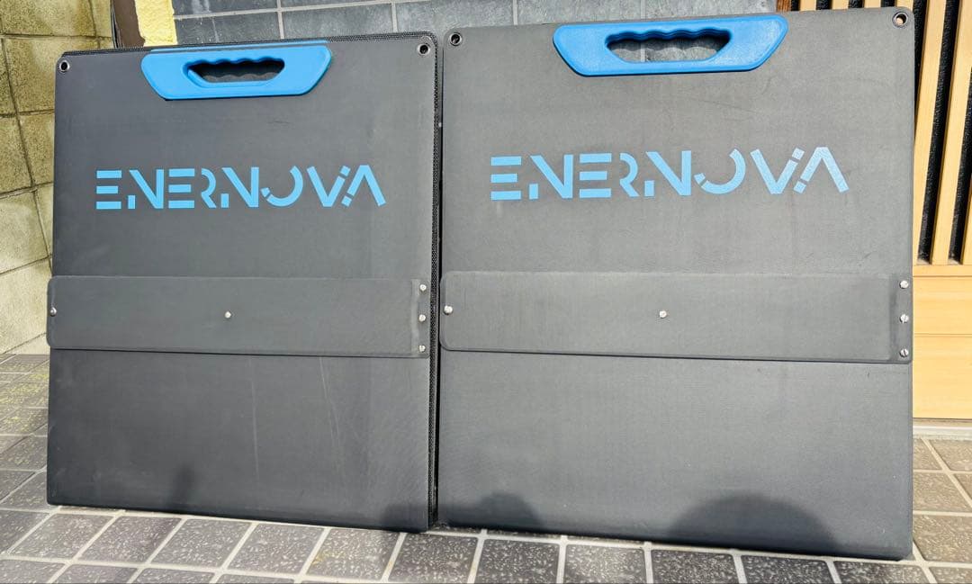 【中古美品】折りたたみ式ソーラーパネル 160W(ピークパワー200W) 2枚