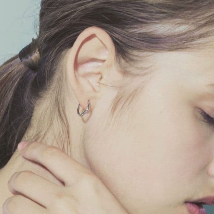 ete フープピアス プラチナム ポストK18 ニッケルフリー