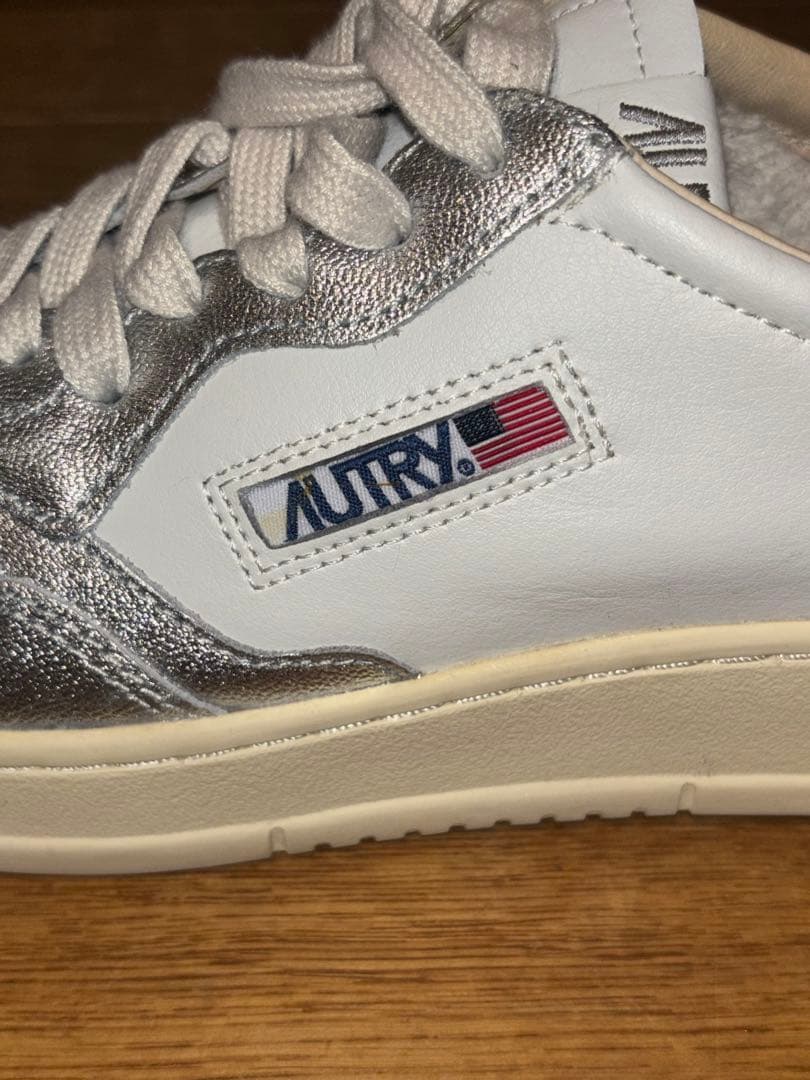 値下げ★新品未使用★24AW AUTRYメダリスト25cm ホワイト×シルバー