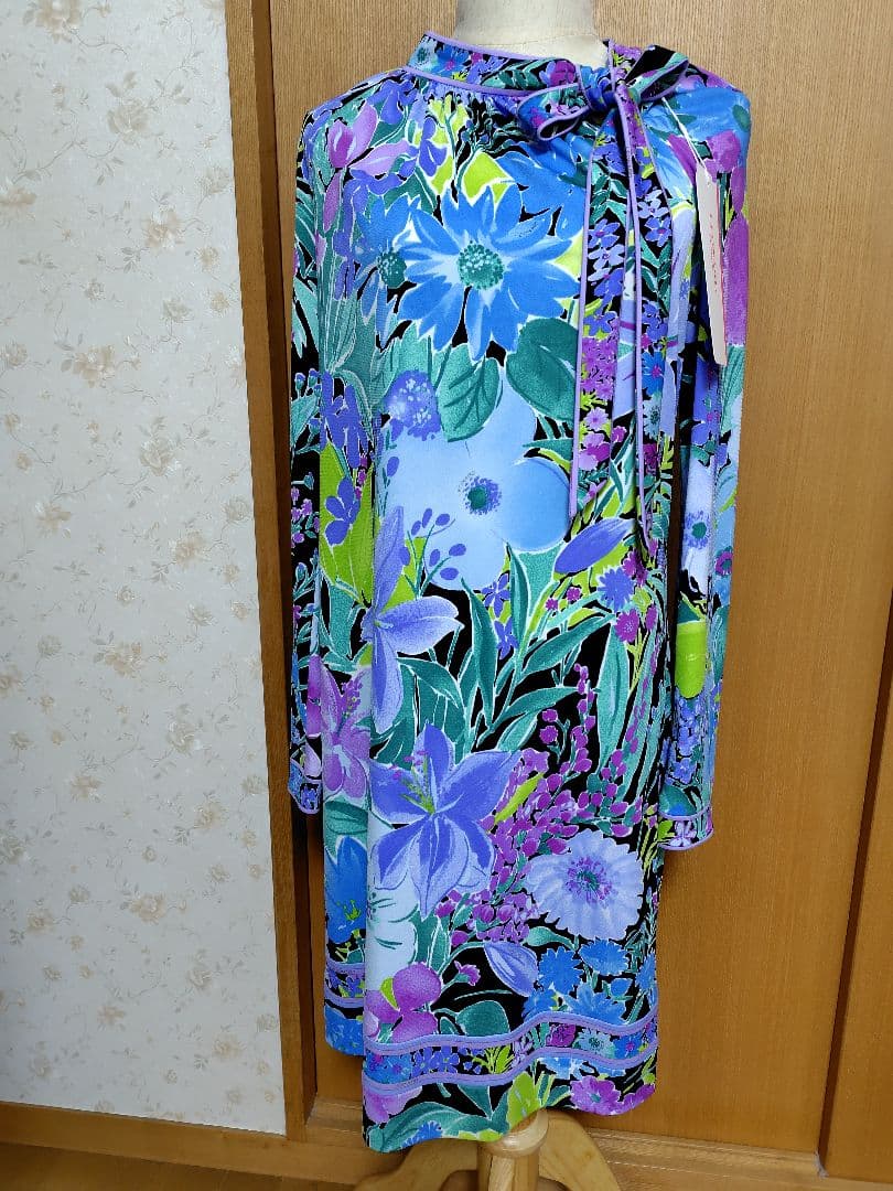 hanaさま専用★新品タグ付　LEONARD レオナール　2024年 ワンピース