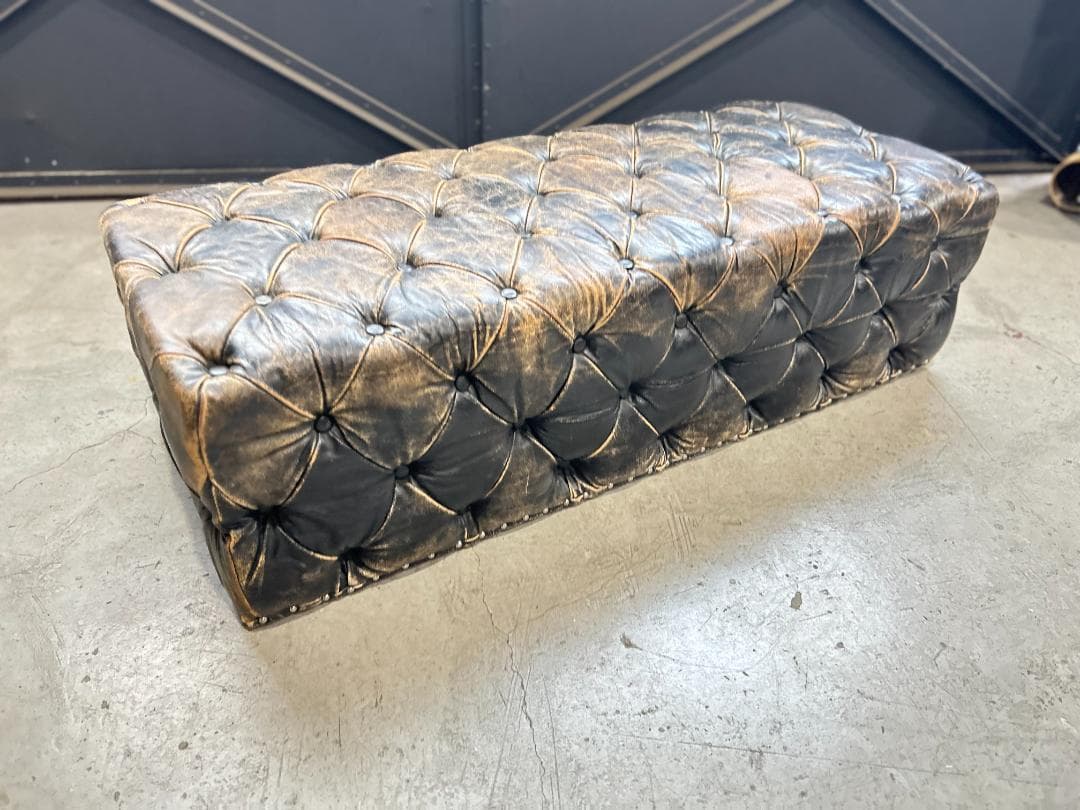 ハロ　HALO｜オットマン　LORD DIGSBY LARGE OTTOMAN