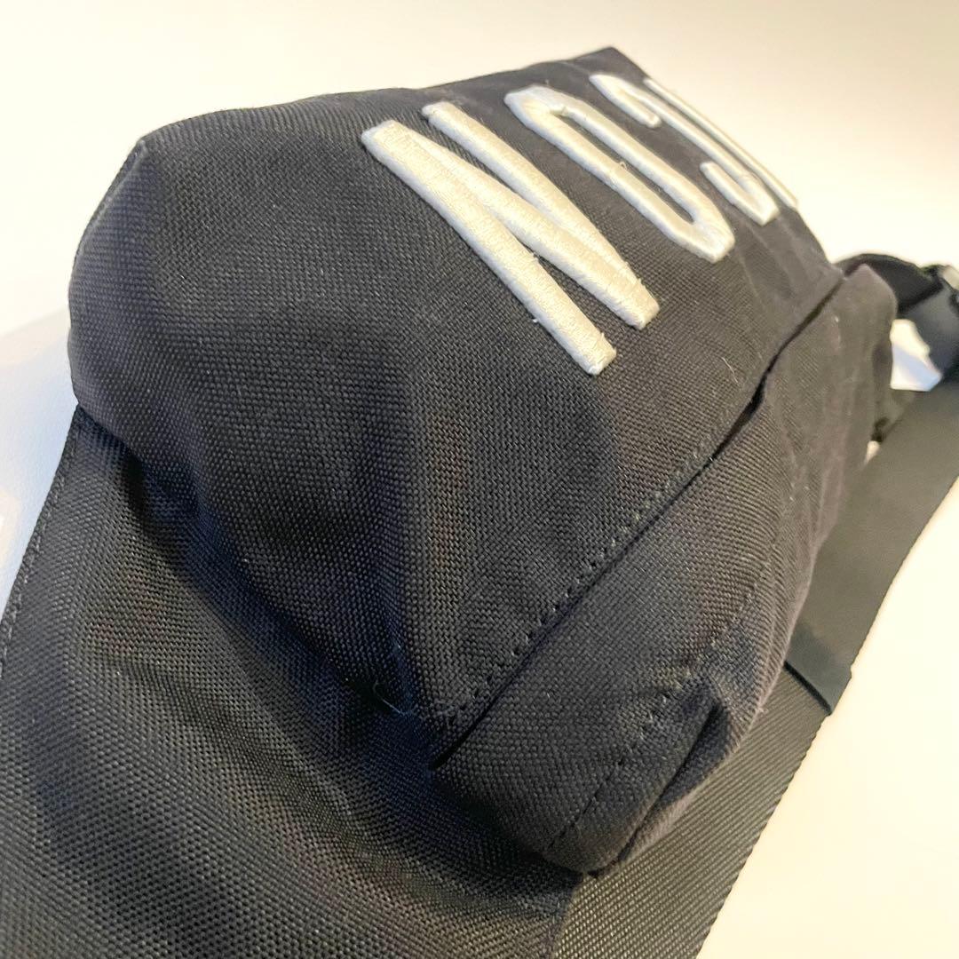 美品✨ DSQUARED2 ディースクエアード アイコン ボディバッグ ブラック