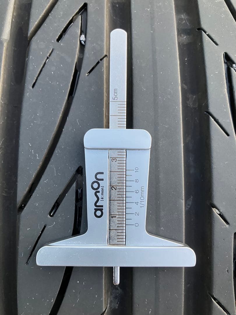 YOKOHAMA ADVAN FLEVA 215/40R17 24年第3週製造