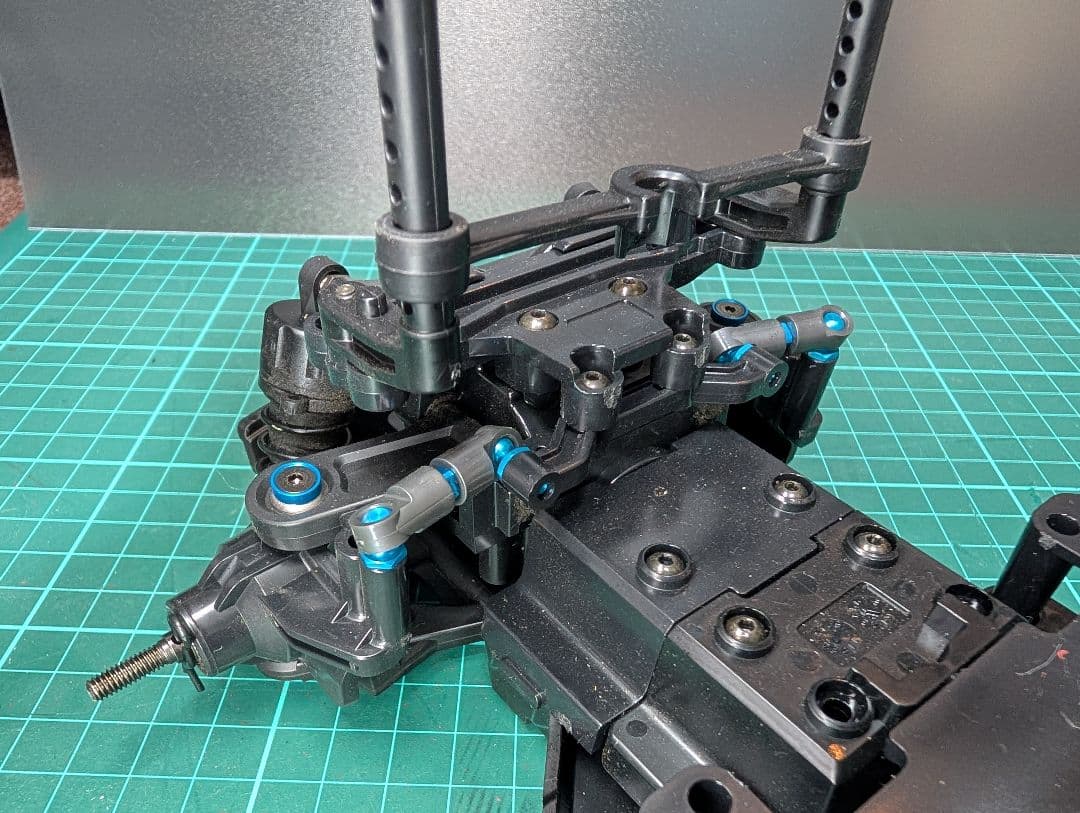 タミヤ MB-01 シャーシ