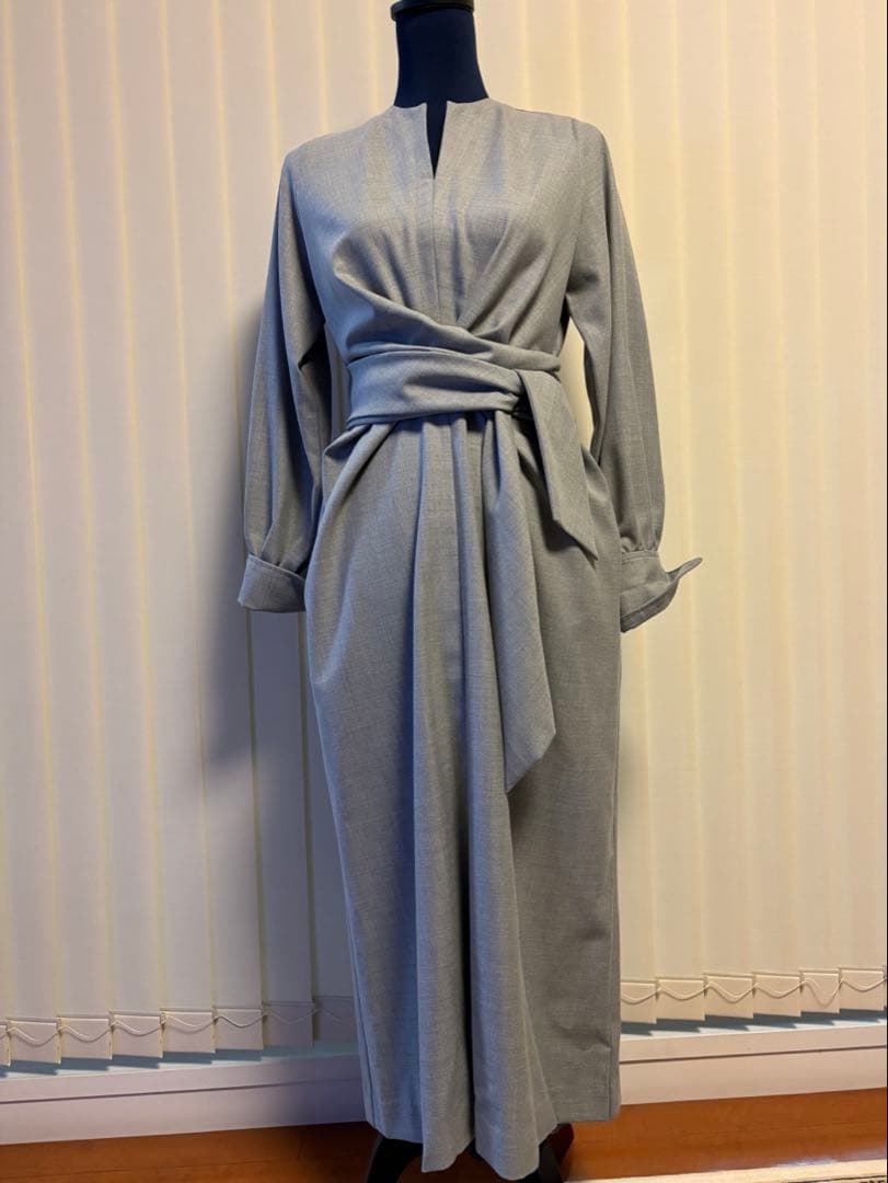 エストネーション　ウエストツイストデザイン グレー ワンピース