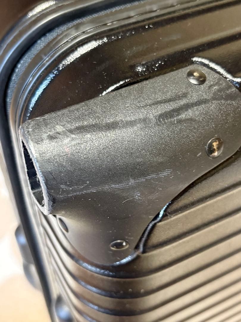 りょうページ　RIMOWA 大型ブラックキャリーケース TSAロック付き