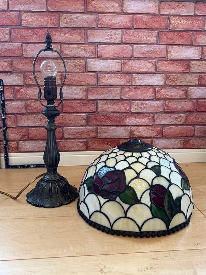 ♪　　ステンドグラスランプ