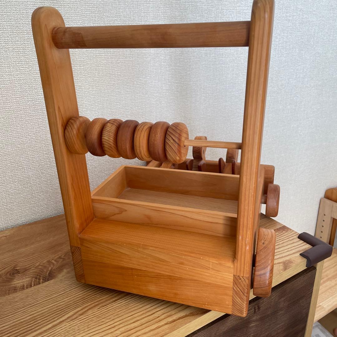 【皇室ご愛用】【匿名配送】KOCHI JAPAN　木製手押し車