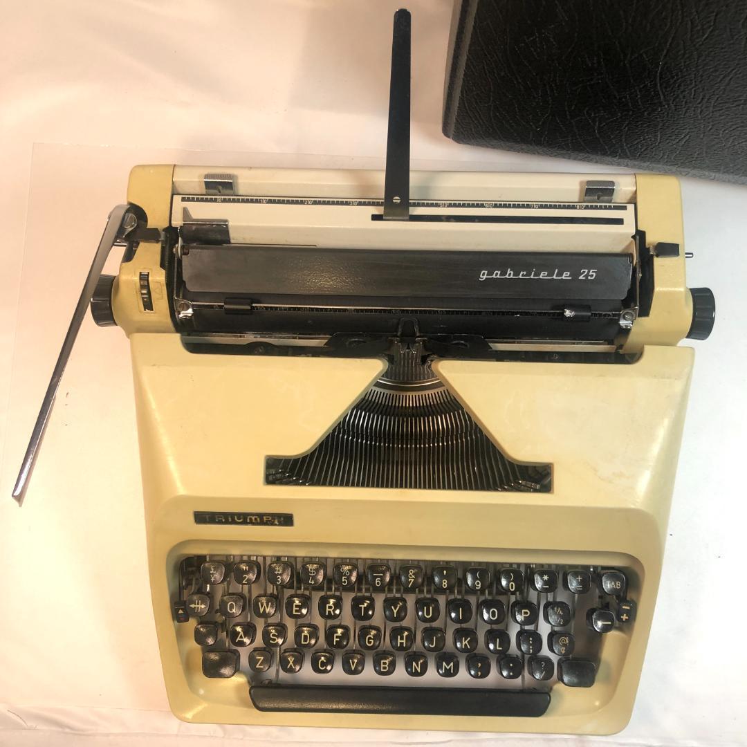 タイプライター TRIUMPH gabriele25 動作確認済 西ドイツ製
