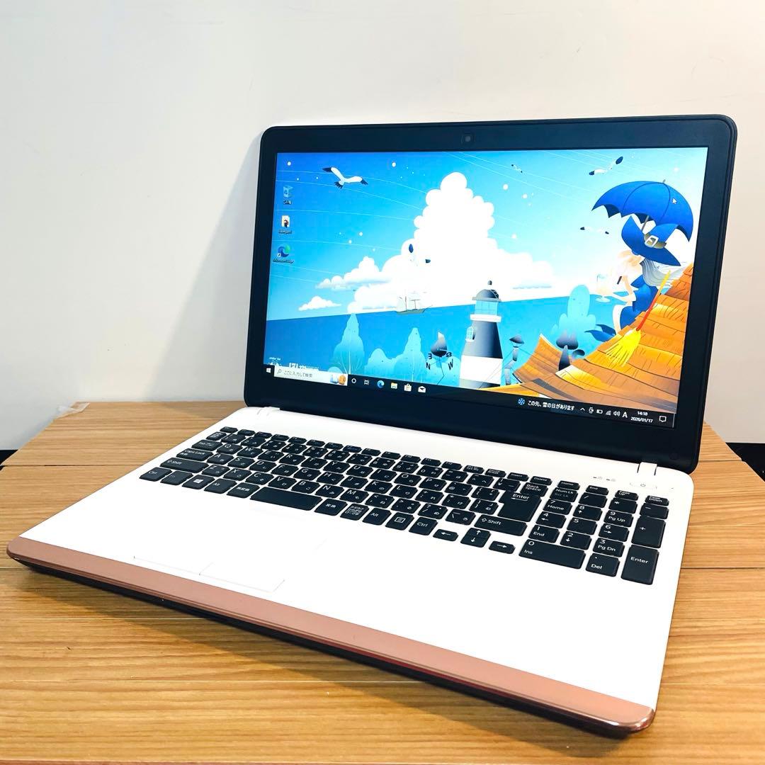美麗デザイナーズホワイトVAIO SSDメモリ8Gwin11オフィスDVDカメラ