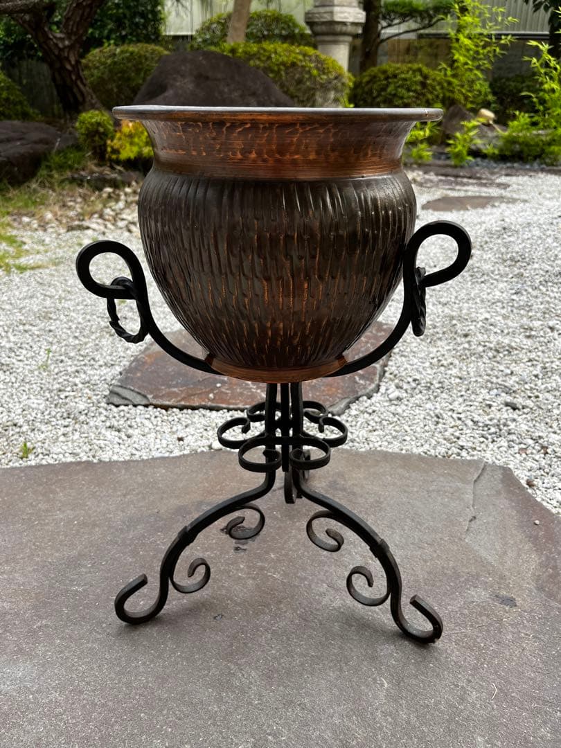 ゴージャス雰囲気　銅製　フラワーポット　& 鉄製　フラワースタンド　アンティーク